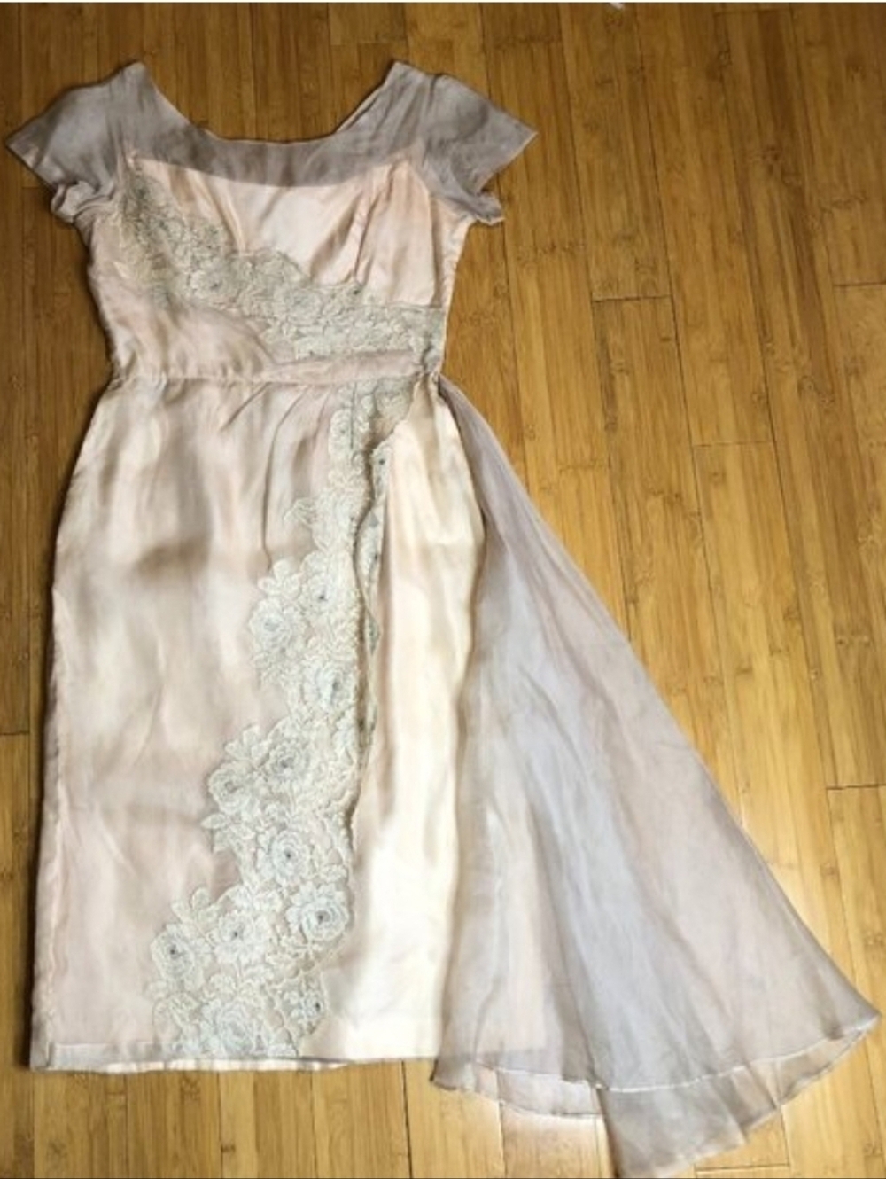 Pink Satin Gauze Vinatge Lace M/L 50s Bride Ghost "Wounded bird" Whimsy